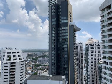 ขายด่วน Bright Sukhumvit 24 ในราคาเพียง 33 ลบ. 3 ห้องนอน Duplex 3 ห้องน้ำ 162 ตรม. ที่จอดรถ 2 คัน ห้องใหญ่อยู่สบาย ใกล้ BTS พร้อมพงษ์ เฟอร์นิเจอร์ครบพร้อมเข้าอยู่