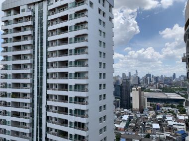 ขายด่วน Bright Sukhumvit 24 ในราคาเพียง 33 ลบ. 3 ห้องนอน Duplex 3 ห้องน้ำ 162 ตรม. ที่จอดรถ 2 คัน ห้องใหญ่อยู่สบาย ใกล้ BTS พร้อมพงษ์ เฟอร์นิเจอร์ครบพร้อมเข้าอยู่