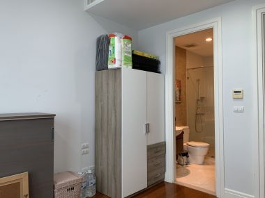 ขายด่วน Bright Sukhumvit 24 ในราคาเพียง 33 ลบ. 3 ห้องนอน Duplex 3 ห้องน้ำ 162 ตรม. ที่จอดรถ 2 คัน ห้องใหญ่อยู่สบาย ใกล้ BTS พร้อมพงษ์ เฟอร์นิเจอร์ครบพร้อมเข้าอยู่