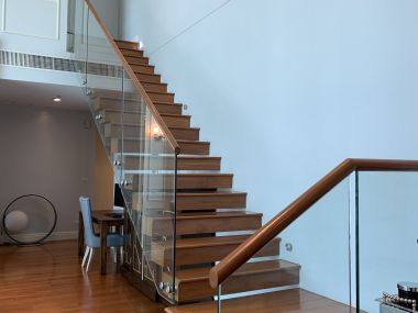 ขายด่วน Bright Sukhumvit 24 ในราคาเพียง 33 ลบ. 3 ห้องนอน Duplex 3 ห้องน้ำ 162 ตรม. ที่จอดรถ 2 คัน ห้องใหญ่อยู่สบาย ใกล้ BTS พร้อมพงษ์ เฟอร์นิเจอร์ครบพร้อมเข้าอยู่