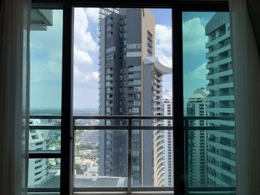 ขายด่วน Bright Sukhumvit 24 ในราคาเพียง 33 ลบ. 3 ห้องนอน Duplex 3 ห้องน้ำ 162 ตรม. ที่จอดรถ 2 คัน ห้องใหญ่อยู่สบาย ใกล้ BTS พร้อมพงษ์ เฟอร์นิเจอร์ครบพร้อมเข้าอยู่