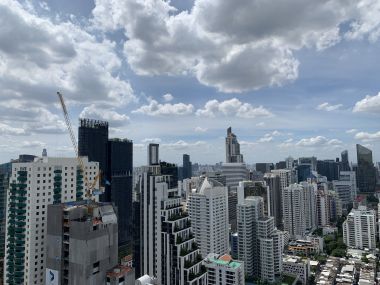 ให้เช่า Edge Sukhumvit 23 เพียง 55,000 บาท/เดือน 2 ห้องนอน 62.5 ตรม ใกล้ BTS สุขุมวิท เฟอร์นิเจอร์ครบพร้อมเข้าอยู่