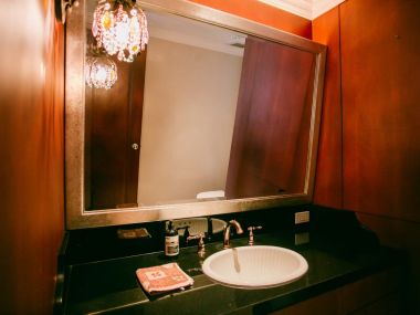 For sale at Wilshire Sukhumvit 22 3 Bedroom , 3 Bathroom + maid room + 2 parking 33,800,000bath Transfer fee50/50 Fully furnished