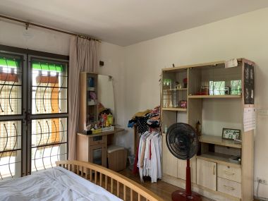 * ขายด่วน! ** หมู่บ้านอารียาชบา พร้อมให้คุณเป็นเจ้าของเพียง 7,800,000 บาท (รวมทุกอย่างแล้ว) บ้านเลขที่รวมได้เลข 8 สงบ ร่มรื่น เนื้อที่ 65ตารางวา 260ตารางเมตร 3 ห้องนอน 3 ห้องน้ำ