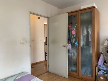 * ขายด่วน! ** หมู่บ้านอารียาชบา พร้อมให้คุณเป็นเจ้าของเพียง 7,800,000 บาท (รวมทุกอย่างแล้ว) บ้านเลขที่รวมได้เลข 8 สงบ ร่มรื่น เนื้อที่ 65ตารางวา 260ตารางเมตร 3 ห้องนอน 3 ห้องน้ำ