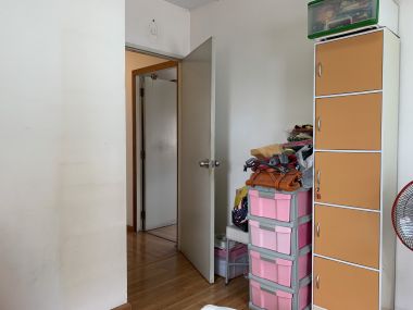 * ขายด่วน! ** หมู่บ้านอารียาชบา พร้อมให้คุณเป็นเจ้าของเพียง 7,800,000 บาท (รวมทุกอย่างแล้ว) บ้านเลขที่รวมได้เลข 8 สงบ ร่มรื่น เนื้อที่ 65ตารางวา 260ตารางเมตร 3 ห้องนอน 3 ห้องน้ำ