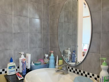 * ขายด่วน! ** หมู่บ้านอารียาชบา พร้อมให้คุณเป็นเจ้าของเพียง 7,800,000 บาท (รวมทุกอย่างแล้ว) บ้านเลขที่รวมได้เลข 8 สงบ ร่มรื่น เนื้อที่ 65ตารางวา 260ตารางเมตร 3 ห้องนอน 3 ห้องน้ำ