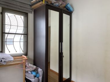 * ขายด่วน! ** หมู่บ้านอารียาชบา พร้อมให้คุณเป็นเจ้าของเพียง 7,800,000 บาท (รวมทุกอย่างแล้ว) บ้านเลขที่รวมได้เลข 8 สงบ ร่มรื่น เนื้อที่ 65ตารางวา 260ตารางเมตร 3 ห้องนอน 3 ห้องน้ำ