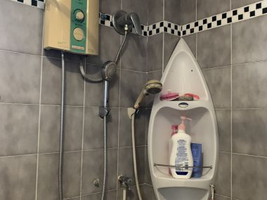 * ขายด่วน! ** หมู่บ้านอารียาชบา พร้อมให้คุณเป็นเจ้าของเพียง 7,800,000 บาท (รวมทุกอย่างแล้ว) บ้านเลขที่รวมได้เลข 8 สงบ ร่มรื่น เนื้อที่ 65ตารางวา 260ตารางเมตร 3 ห้องนอน 3 ห้องน้ำ