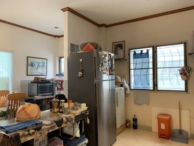 * ขายด่วน! ** หมู่บ้านอารียาชบา พร้อมให้คุณเป็นเจ้าของเพียง 7,800,000 บาท (รวมทุกอย่างแล้ว) บ้านเลขที่รวมได้เลข 8 สงบ ร่มรื่น เนื้อที่ 65ตารางวา 260ตารางเมตร 3 ห้องนอน 3 ห้องน้ำ