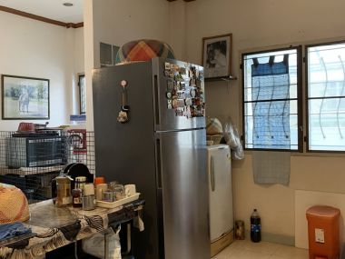 * ขายด่วน! ** หมู่บ้านอารียาชบา พร้อมให้คุณเป็นเจ้าของเพียง 7,800,000 บาท (รวมทุกอย่างแล้ว) บ้านเลขที่รวมได้เลข 8 สงบ ร่มรื่น เนื้อที่ 65ตารางวา 260ตารางเมตร 3 ห้องนอน 3 ห้องน้ำ