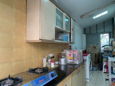 * ขายด่วน! ** หมู่บ้านอารียาชบา พร้อมให้คุณเป็นเจ้าของเพียง 7,800,000 บาท (รวมทุกอย่างแล้ว) บ้านเลขที่รวมได้เลข 8 สงบ ร่มรื่น เนื้อที่ 65ตารางวา 260ตารางเมตร 3 ห้องนอน 3 ห้องน้ำ