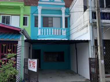 $43,000 : new renovation 3 bedrooms, 2 bathrooms, large kitchen