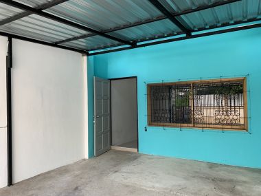 $43,000 : new renovation 3 bedrooms, 2 bathrooms, large kitchen