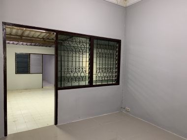 $43,000 : new renovation 3 bedrooms, 2 bathrooms, large kitchen