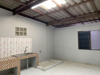 $43,000 : new renovation 3 bedrooms, 2 bathrooms, large kitchen