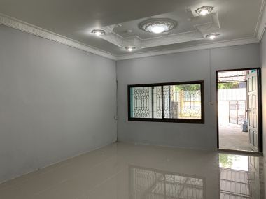 $43,000 : new renovation 3 bedrooms, 2 bathrooms, large kitchen