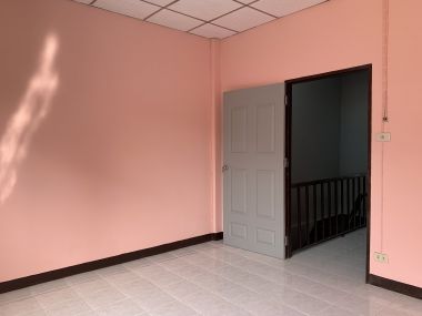 $43,000 : new renovation 3 bedrooms, 2 bathrooms, large kitchen