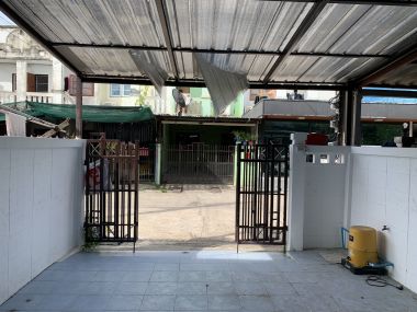 $36,000 to be owner Busakorn Village 2 beds 1 baht newly renovated