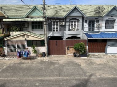 $48,500 to be owner 3 beds 2 baht Large kitchen room nonthaburi