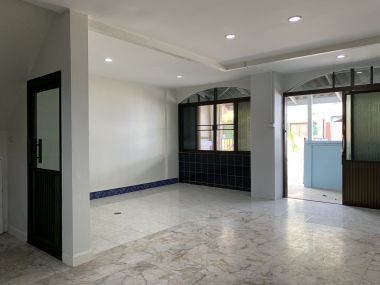 $48,500 to be owner 3 beds 2 baht Large kitchen room nonthaburi
