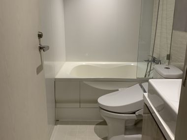 ปล่อยเช่า! Runesu Thonglor 5 ในราคาเพียง 38,000 บาท/เดือน 1 ห้องนอน 1 ห้องน้ำ 35 ตรม. ใกล้ BTS ทองหล่อ เฟอร์นิเจอร์ครบพร้อมเข้าอยู่