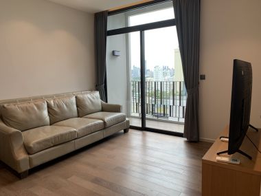 ให้เช่า MUNIQ Sukhumvit 23 ในราคาเพียง 65,000บาท/เดือน 2 ห้องนอน 2 ห้องน้ำ 66 ตรม. ห้องใหญ่อยู่สบาย ใกล้ BTS สุขุมวิท เฟอร์นิเจอร์ครบพร้อมเข้าอยู่ (ราคาต่อรองได้)