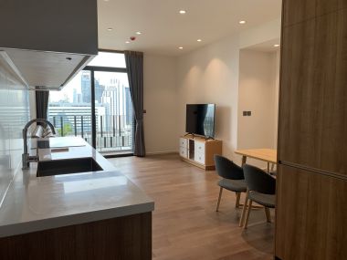 ให้เช่า MUNIQ Sukhumvit 23 ในราคาเพียง 65,000บาท/เดือน 2 ห้องนอน 2 ห้องน้ำ 66 ตรม. ห้องใหญ่อยู่สบาย ใกล้ BTS สุขุมวิท เฟอร์นิเจอร์ครบพร้อมเข้าอยู่ (ราคาต่อรองได้)