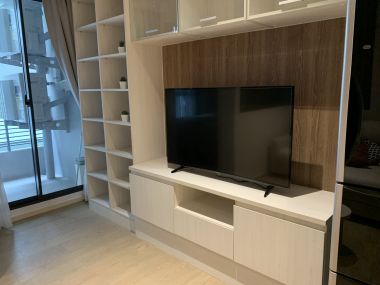 ปล่อยเช่า! Runesu Thonglor 5 ในราคาเพียง 25,000บาท/เดือน 1 ห้องนอน 1 ห้องน้ำ 35ตรม. ใกล้ BTS ทองหล่อ เฟอร์นิเจอร์ครบพร้อมเข้าอยู่