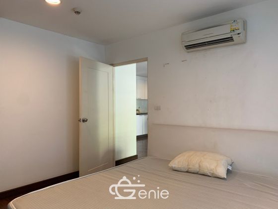 For Rent ! D 65 Condominium 18,000 baht/month 2 Bedroom 1 Bathroom Size 60 sq.m. Near BTS Phra Khanong Code PROP000221