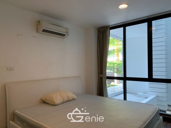For Rent ! D 65 Condominium 18,000 baht/month 2 Bedroom 1 Bathroom Size 60 sq.m. Near BTS Phra Khanong Code PROP000221