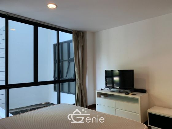 For Rent ! D 65 Condominium 18,000 baht/month 2 Bedroom 1 Bathroom Size 60 sq.m. Near BTS Phra Khanong Code PROP000221