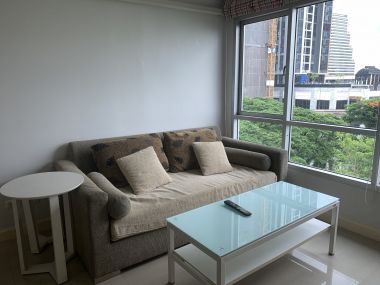 ** Hot Deal! ** For Sale at Condo One Thonglor Style Low Rise 1 Bedroom 1 Bathroom 5,500,000THB Fully furnished