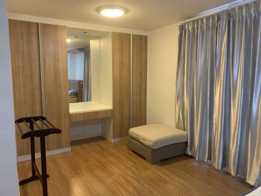 ** Hot Deal! ** For Sale at Condo One Thonglor Style Low Rise 1 Bedroom 1 Bathroom 5,500,000THB Fully furnished