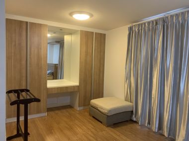 ** Hot Deal! ** For Sale at Condo One Thonglor Style Low Rise 1 Bedroom 1 Bathroom 5,500,000THB Fully furnished