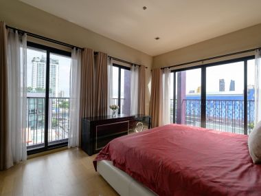 For rent at Noble Reveal 2 Bedroom 2 Bathroom size 86 sqm. 11th Floor 48,000/month Fully furnished