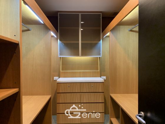 For sale at Wilshire Sukhumvit 22 4 Bedroom , 3 Bathroom + maid room + 2 parking 55,000,000 Baht Transfer fee50/50 Fully furnished