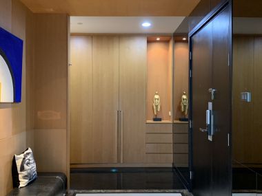 For sale at Wilshire Sukhumvit 22  4 Bedroom , 3 Bathroom + maid room + 2 parking 55,000,000 Baht Transfer fee50/50 Fully furnished