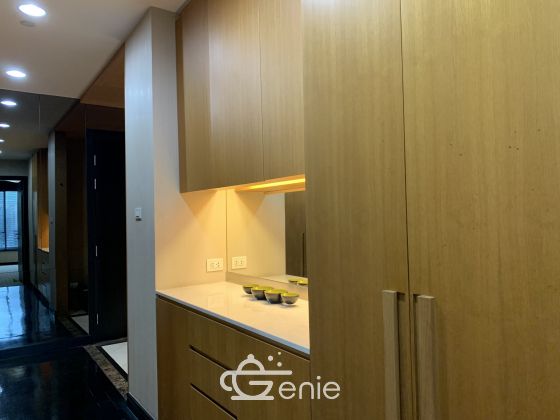 For sale at Wilshire Sukhumvit 22 4 Bedroom , 3 Bathroom + maid room + 2 parking 55,000,000 Baht Transfer fee50/50 Fully furnished