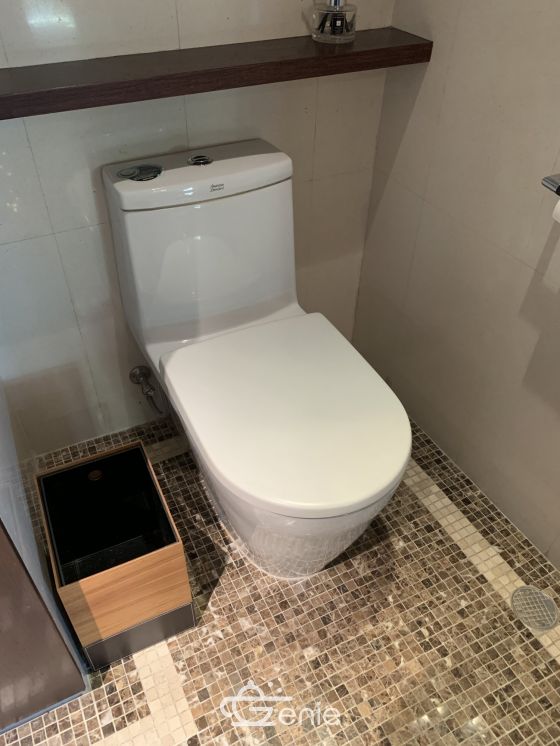 For sale at Wilshire Sukhumvit 22 4 Bedroom , 3 Bathroom + maid room + 2 parking 55,000,000 Baht Transfer fee50/50 Fully furnished