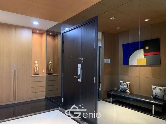 For sale at Wilshire Sukhumvit 22 4 Bedroom , 3 Bathroom + maid room + 2 parking 55,000,000 Baht Transfer fee50/50 Fully furnished