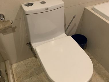 For sale at Wilshire Sukhumvit 22  4 Bedroom , 3 Bathroom + maid room + 2 parking 55,000,000 Baht Transfer fee50/50 Fully furnished