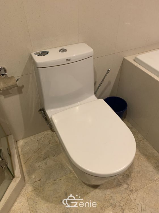 For sale at Wilshire Sukhumvit 22 4 Bedroom , 3 Bathroom + maid room + 2 parking 55,000,000 Baht Transfer fee50/50 Fully furnished