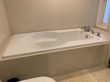 For sale at Wilshire Sukhumvit 22  4 Bedroom , 3 Bathroom + maid room + 2 parking 55,000,000 Baht Transfer fee50/50 Fully furnished