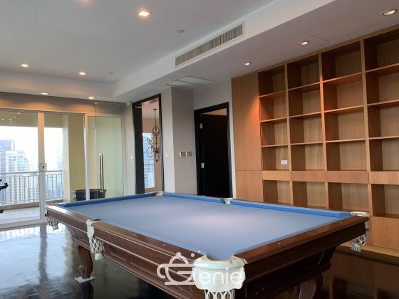 For sale at Wilshire Sukhumvit 22 4 Bedroom , 3 Bathroom + maid room + 2 parking 55,000,000 Baht Transfer fee50/50 Fully furnished