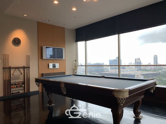 For sale at Wilshire Sukhumvit 22 4 Bedroom , 3 Bathroom + maid room + 2 parking 55,000,000 Baht Transfer fee50/50 Fully furnished