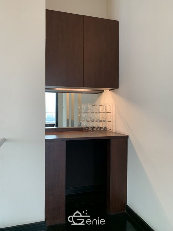For sale at Wilshire Sukhumvit 22 4 Bedroom , 3 Bathroom + maid room + 2 parking 55,000,000 Baht Transfer fee50/50 Fully furnished