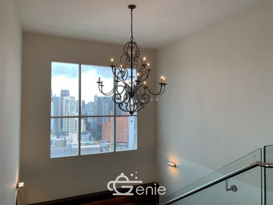 For sale at Wilshire Sukhumvit 22 4 Bedroom , 3 Bathroom + maid room + 2 parking 55,000,000 Baht Transfer fee50/50 Fully furnished