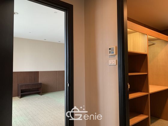 For sale at Wilshire Sukhumvit 22 4 Bedroom , 3 Bathroom + maid room + 2 parking 55,000,000 Baht Transfer fee50/50 Fully furnished