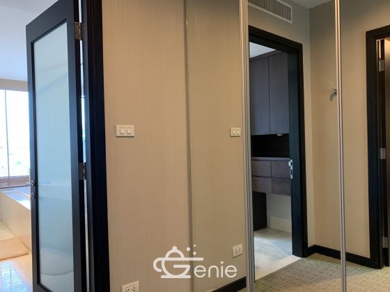 For sale at Wilshire Sukhumvit 22 4 Bedroom , 3 Bathroom + maid room + 2 parking 55,000,000 Baht Transfer fee50/50 Fully furnished